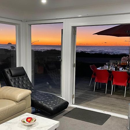 Ocean Front East End Beach House New Plymouth Ngoại thất bức ảnh