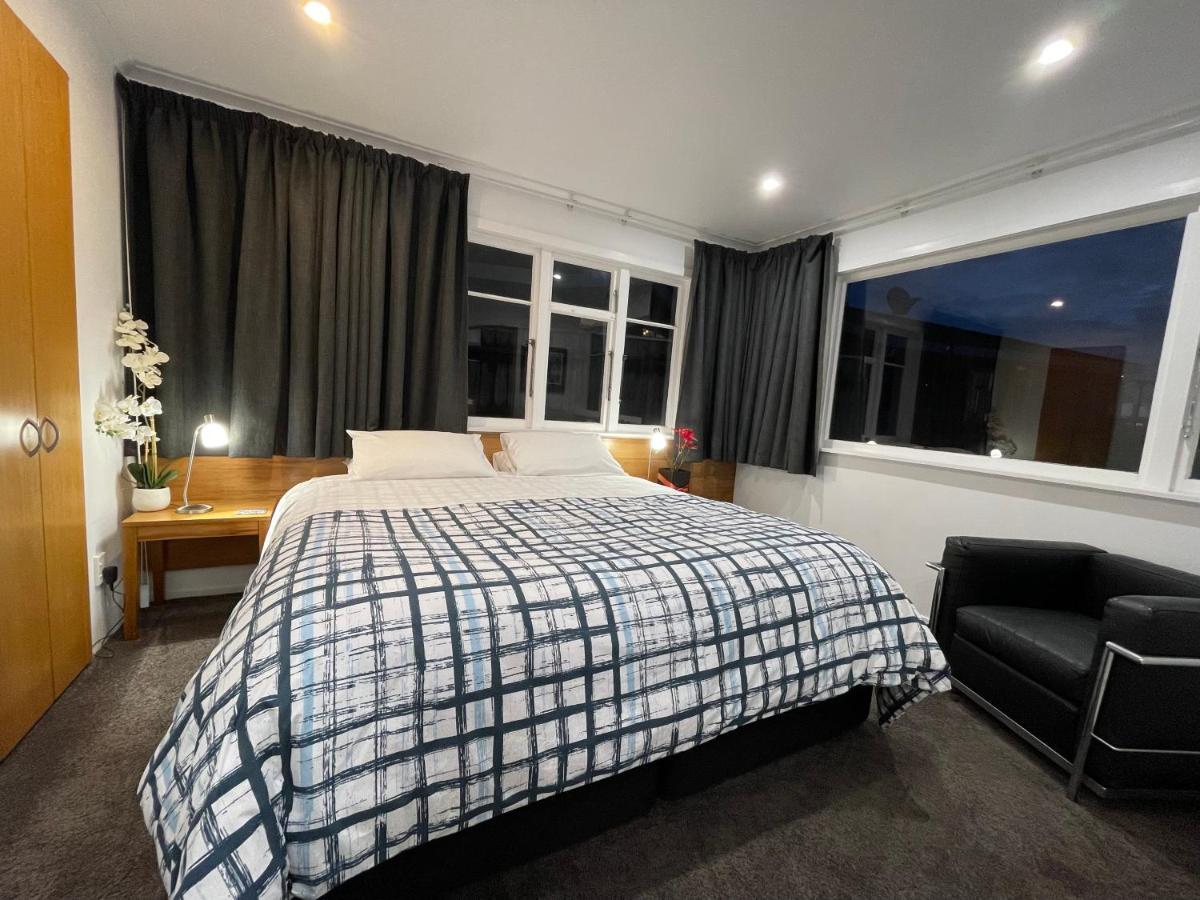 Ocean Front East End Beach House New Plymouth Ngoại thất bức ảnh
